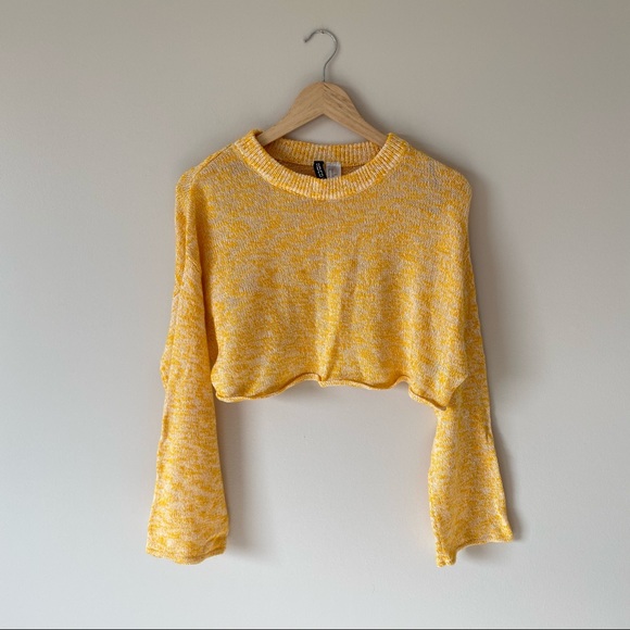 ❤️3/30❤️Yellow Crop Sweater - Picture 2 of 4